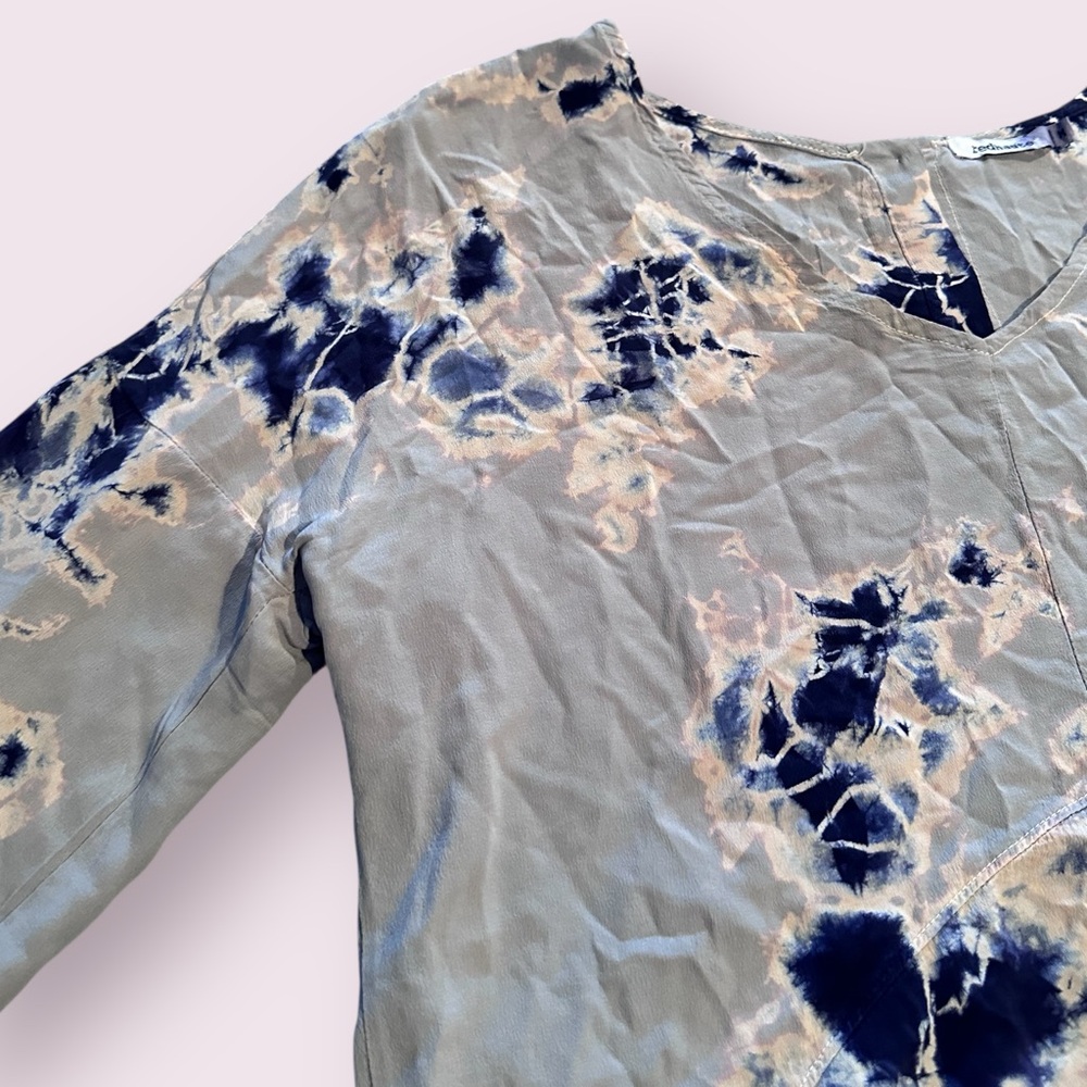 Women's Red Haute Gray And Blue Tie Dye Long Sleeve Blouse Size Medium - Picture 4 of 10